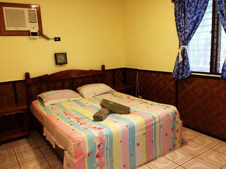 Love'S Beach & Dive Resort 몰볼 외부 사진