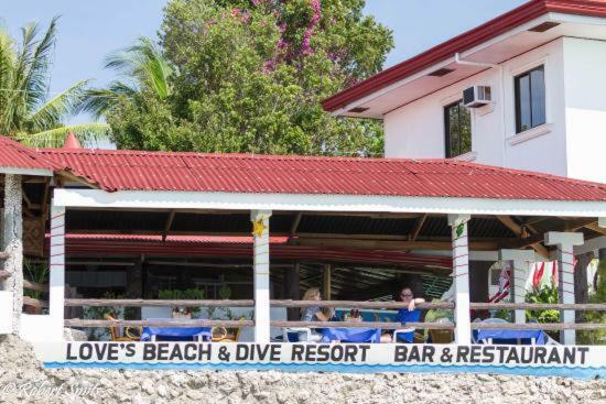 Love'S Beach & Dive Resort 몰볼 외부 사진