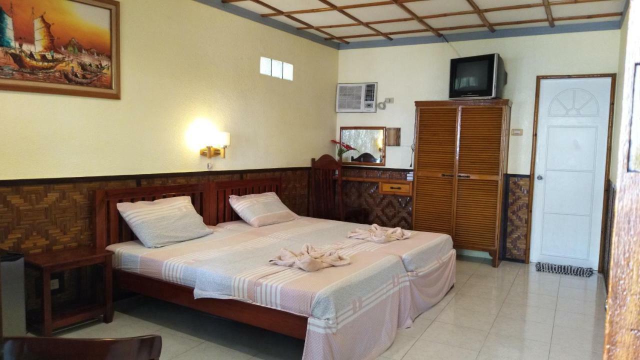 Love'S Beach & Dive Resort 몰볼 외부 사진